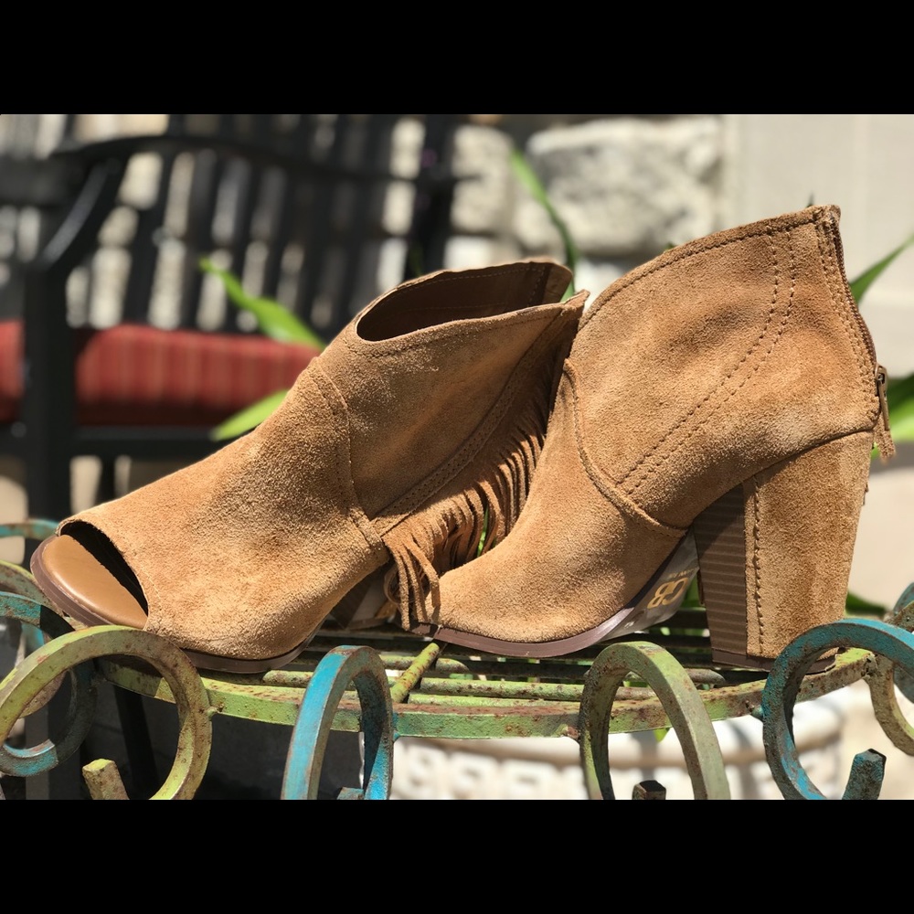 Ankle boots